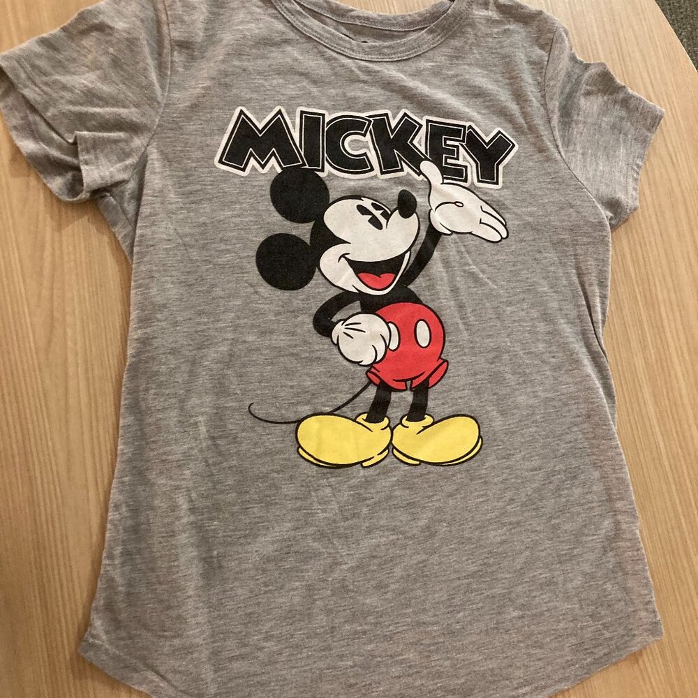 Disney Classic Mickey Mouse Graphic T Shirt XL Xtra Large Gray Short Sleeve GUC